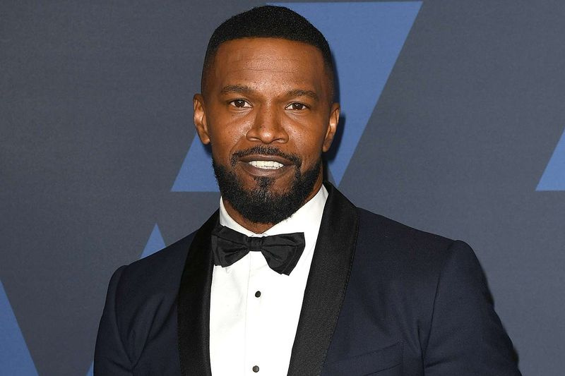 Jamie Foxx feirer NAACP Image Award Win for Soul | PEOPLE.com